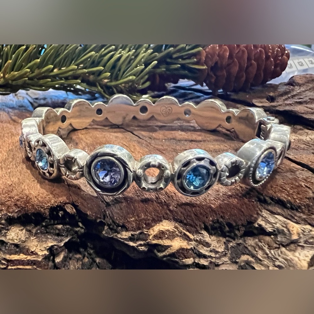 Brighton Burst Hinged Bangle Fine Silver .999 Plated Tanzanite Blue Topaz Medium